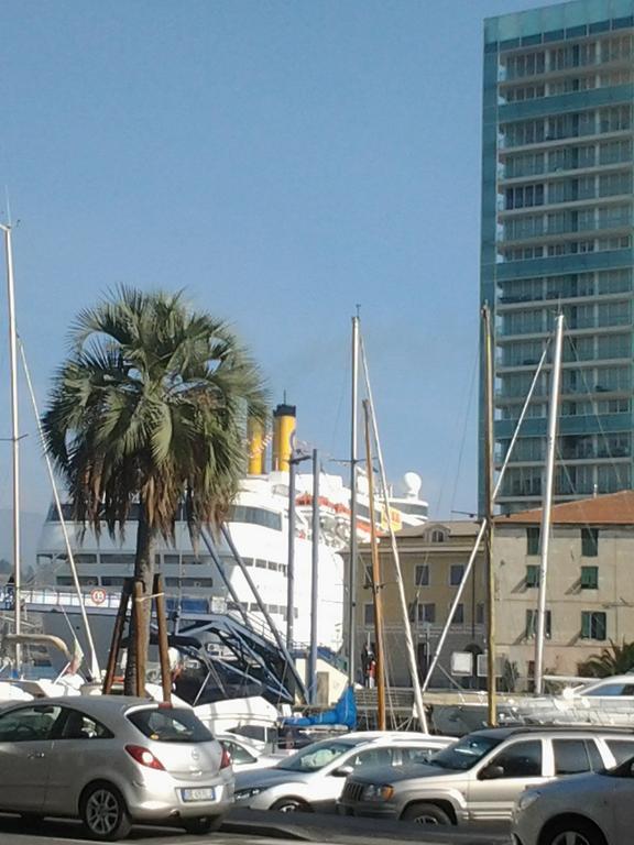 Appartamento Piazzetta La Maddalena Savona Zimmer foto